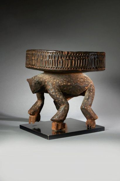 Tabouret Bamileke
Cameroun
Bois
H. 38 cm
Beau...