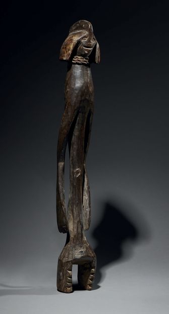 Statue Mumuye
Nigéria
Bois à patine brun...