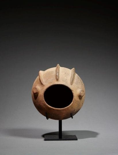 Coupe Igbo-Izzi
Nigéria
Terre cuite
D. 18...
