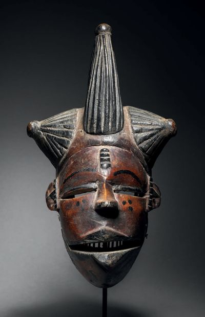 Ogoni Mask Elu
Nigeria
Wood
H. 29 cm
Provenance...