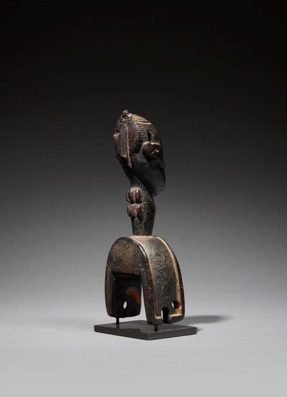 Poulie Bété
Côte d'Ivoire
Bois
H. 20 cm
Provenance...