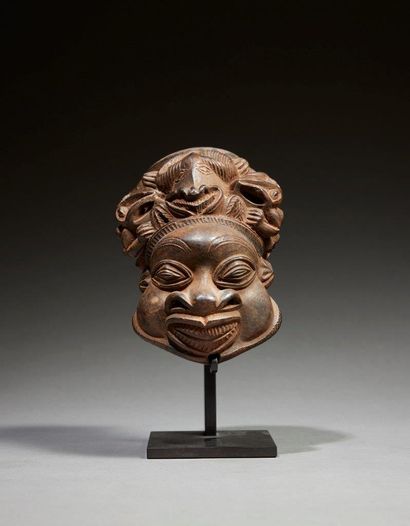 Pipe royale Bamileke
Cameroun
Bronze
H. 13...