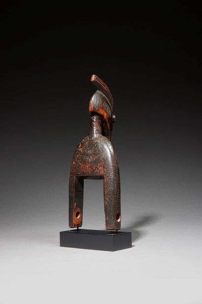 Sénoufo Pulley
Ivory Coast
Wood
H. 20,5 cm
Provenance...