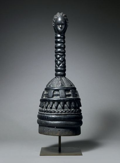 
Gola Liberia Palm Mask

Wood

H. 65 cm



Provenance...