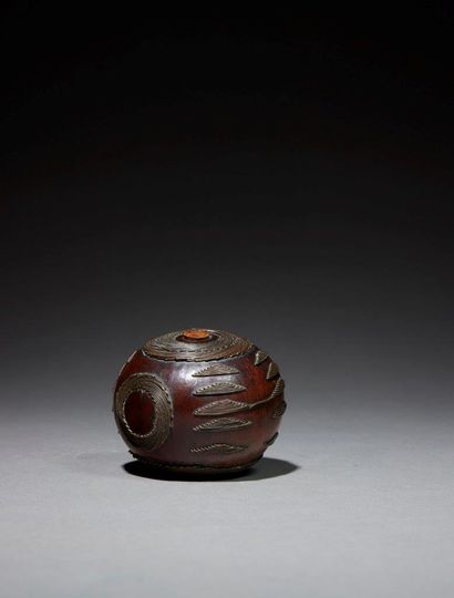 Powder flask Zulu
South Africa
Calabash and...