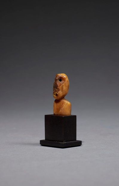 * Eskimo bust
Alaska
Old Bering sea III or...