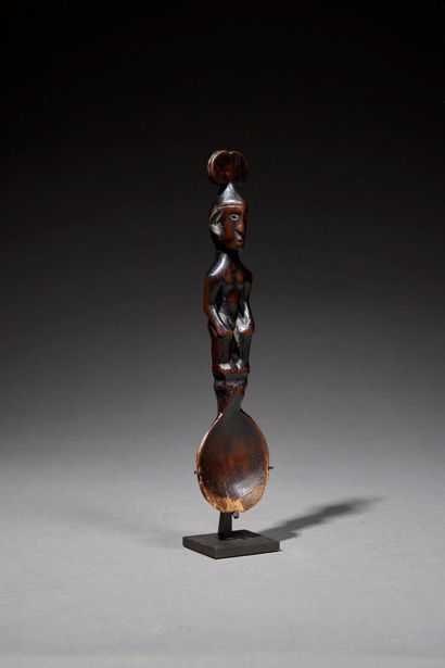 Ifugao spoon
Philippines
Wood
H. 20 cm
Provenance...