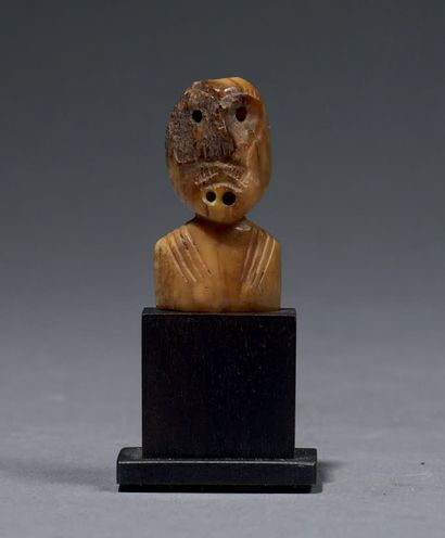 * Eskimo bust
Alaska
Old Bering sea III or...