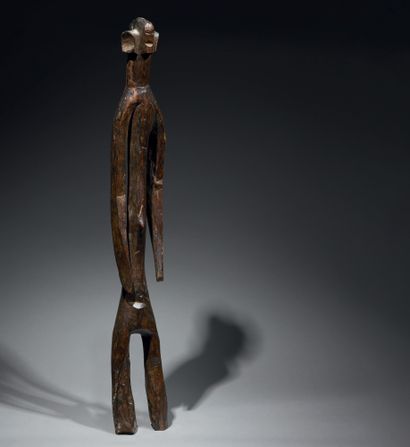Statue Mumuye
Nigéria
Bois à patine brun...
