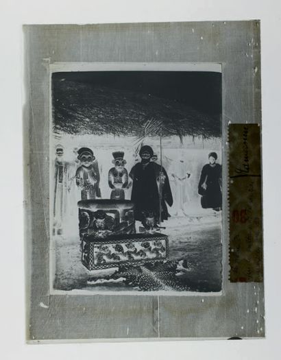 Anna Wuhrmann et divers
Seven glass plate...