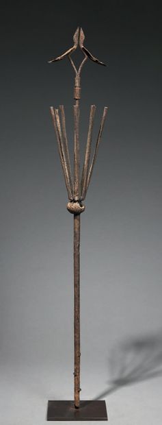Fer Yoruba
Nigéria
Fer
H. 84 cm
Provenance...