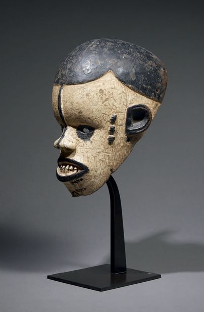 Idoma mask
Nigeria
Wood
H. 26 cm
There are...