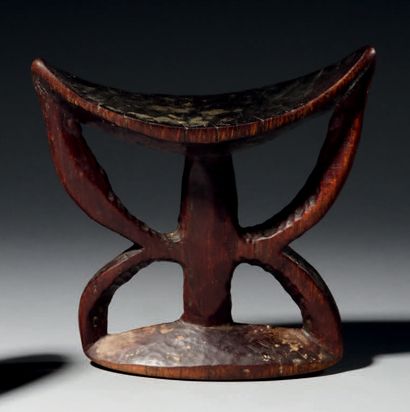 Neck rest, Ethiopia
Wood
H. 18 cm