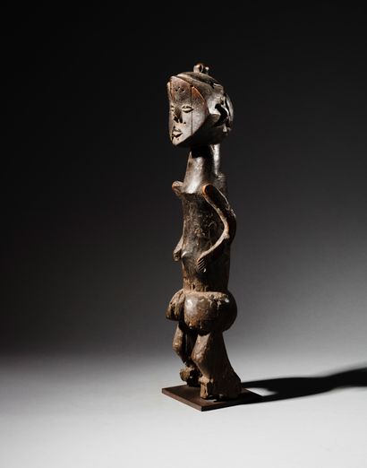Montol ancestor statue, Nigeria
Wood
H. 53...