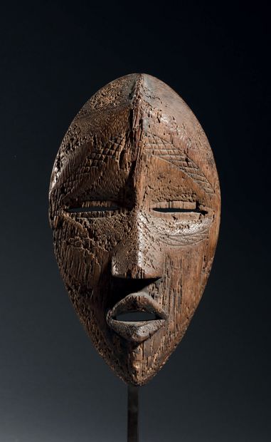 Masque Dan Mano, Côte d'Ivoire
Bois
H. 20,5...