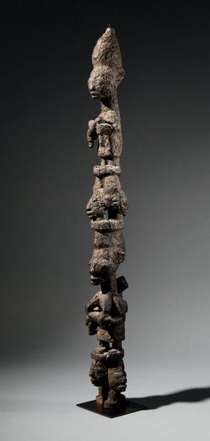 Yoruba post, Nigeria
Wood, sacrificial material
H....