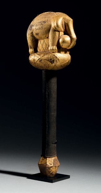 Ashanti scepter Ghana
Wood, fabric and gold...