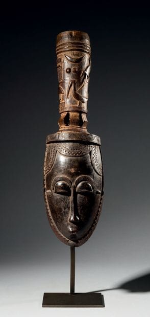 Yaoure mask, Ivory Coast
Wood
H. 50 cm
Provenance...