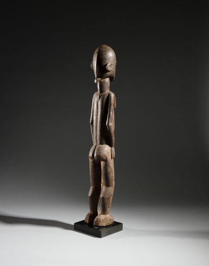 Statue Lobi, Burkina Faso
Bois dur à patine...