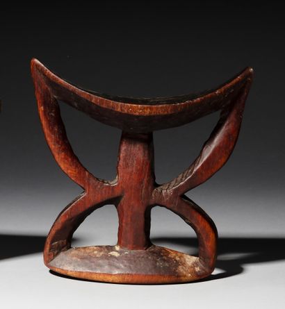 Neck rest, Ethiopia
Wood
H. 18 cm