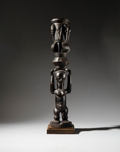 Statue-column Ebrié, Attié, Ivory Coast
Wood
H....
