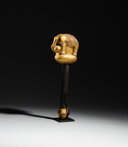 Ashanti scepter Ghana
Wood, fabric and gold...