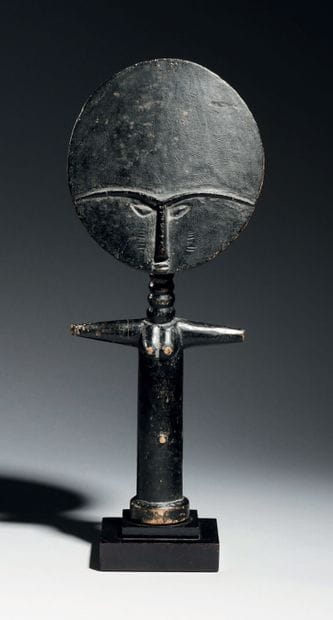 Akuaba doll, Ashanti, Ghana
Wood
H. 35 cm
Provenance...