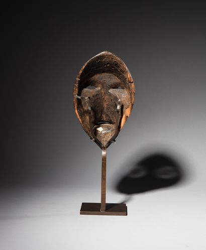 
Ɵ Masque Dan, Côte d'Ivoire

Epoque présumée...