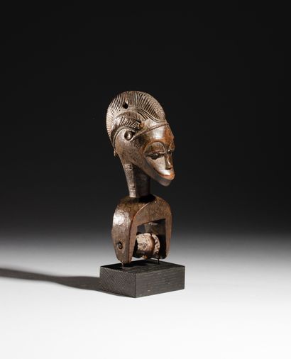 Étrier de poulie Baoulé, Côte d'Ivoire
Bois...
