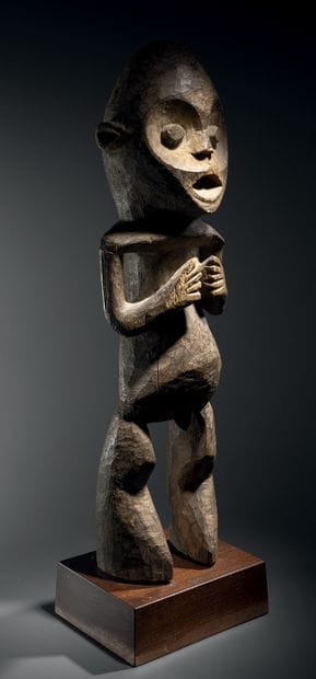 Taped Mambila statue, Cameroon
Wood
H. 64...