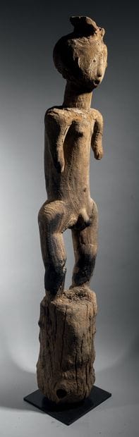Tiv statue, Nigeria
Wood
H. 160 cm
Tiv figure,...