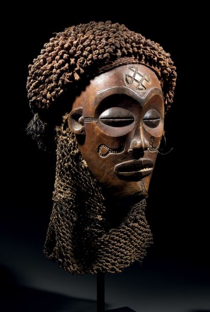 Chokwe mwana pwo mask, Angola
Wood, fiber,...