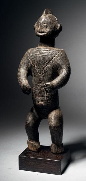 Bassa Nge figure, Nigeria
Wood
H. 28 cm
Bassa...