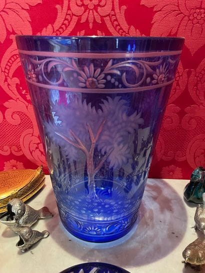 Important glass vase in the Bohemian taste
Decorated...