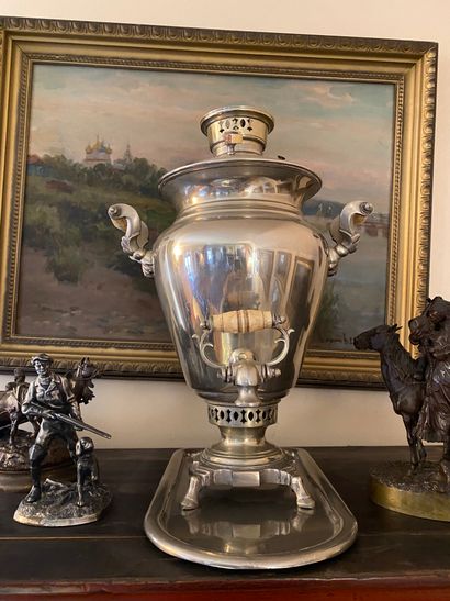 Metal Samovar with its tray
Russia, Soviet...