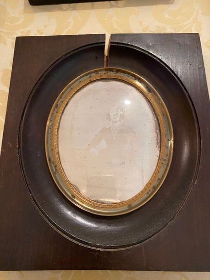 
Set of 3 daguerreotypes, in blackened wood...