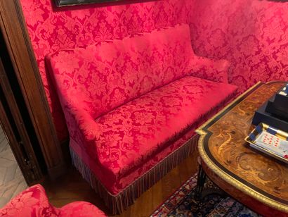 In the billiard room :
Part of living room...