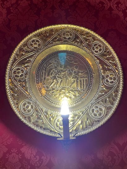 Pair of quest dishes in yellow copper with...