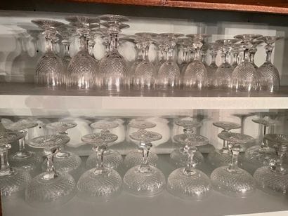 Part of a service of cut crystal glasses
Including...