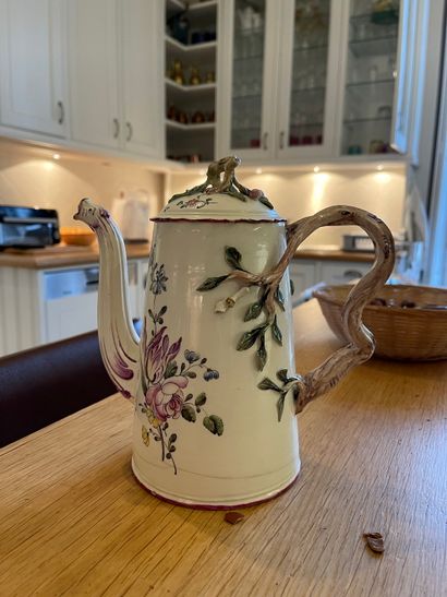 BOCH LUXEMBOURG
Covered fine earthenware...