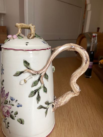 BOCH LUXEMBOURG
Covered fine earthenware...