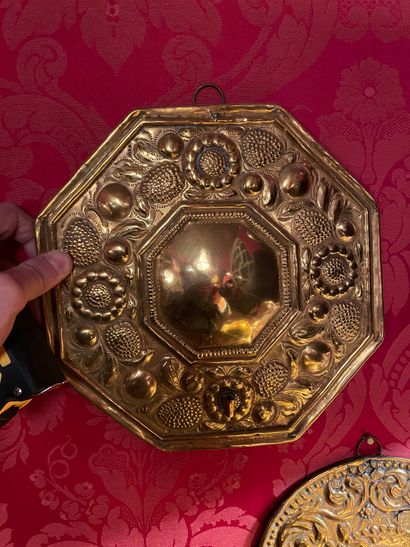 Set of three reflector plates in yellow copper...