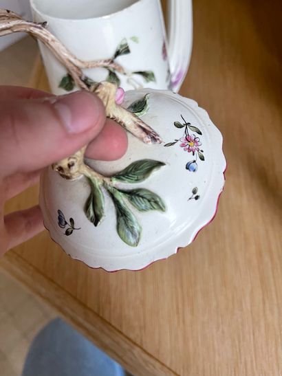 BOCH LUXEMBOURG
Covered fine earthenware...