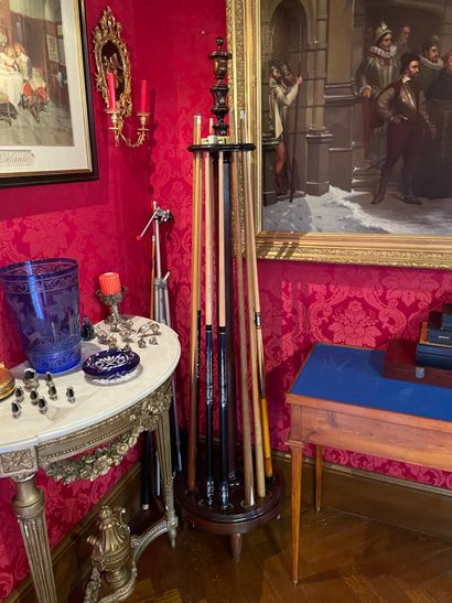 Mahogany and mahogany veneer billiard cue...
