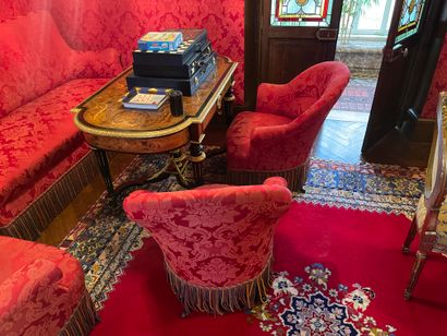 In the billiard room :
Part of living room...