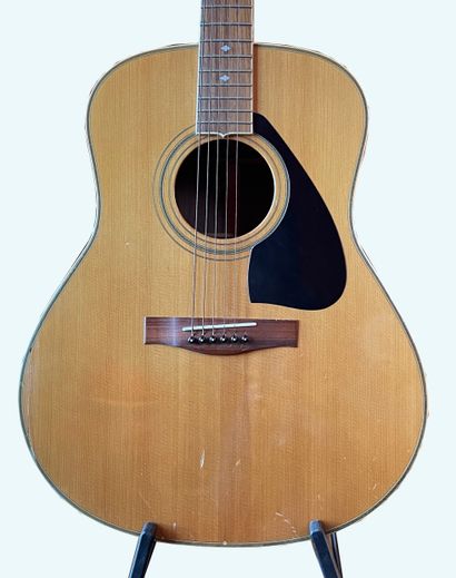 Yamaha Folk Guitar, LL 15 3078015, good condition...