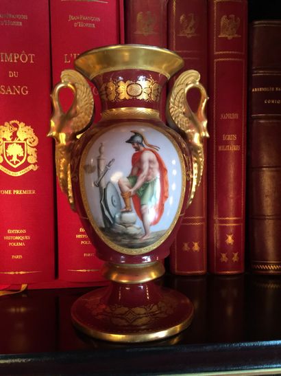 VIENNE (genre de)
Pair of vases of baluster...