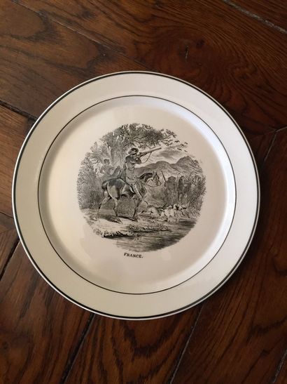 VILLEROY ET BOCH
Forty-seven fine earthenware...