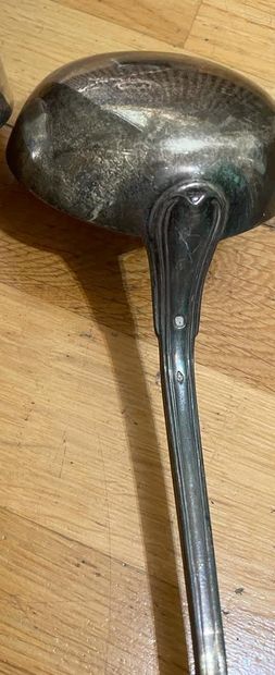 Ladle
In silver 950°/°°
Contoured thread...