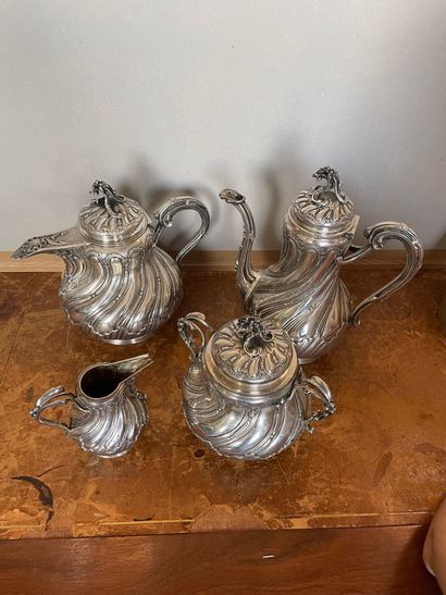 Tea and coffee service
In silver 950°/°°
Including...